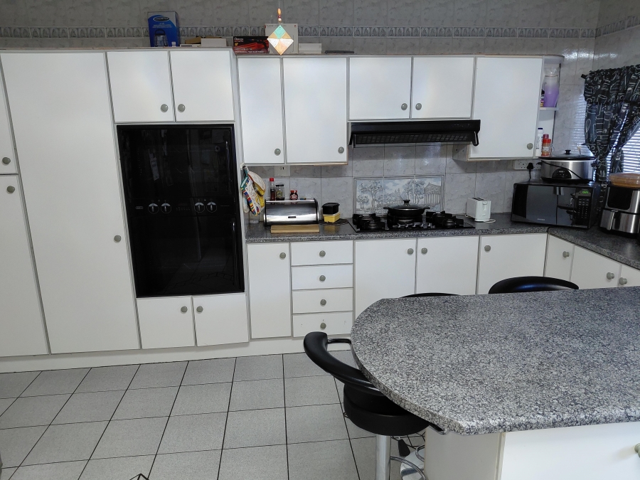 4 Bedroom Property for Sale in Bothasrus Eastern Cape